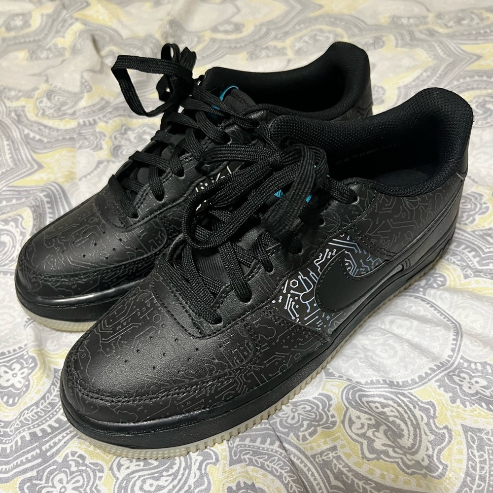 Black Nike Air Force One Size 6.5Y